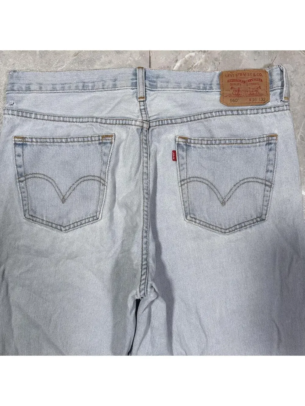 Vintage Levi’s 560 Comfort Fit Light Wash Jeans W36 L32
